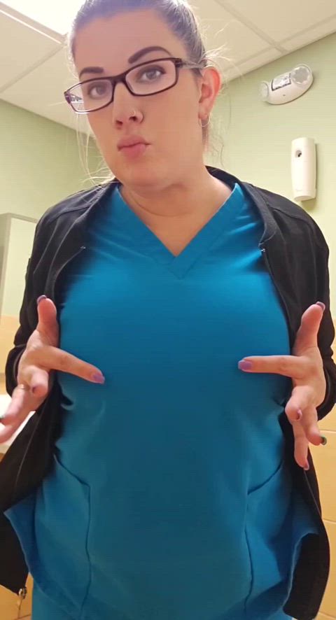 Nurse at work pulls out tits