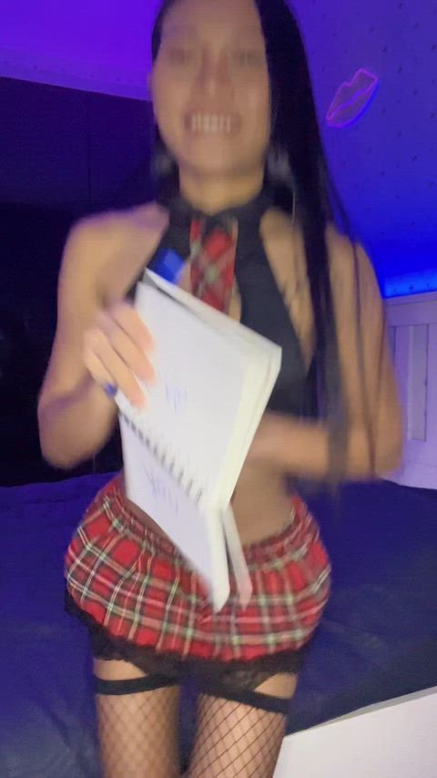 I'm a girlfriend material indeed