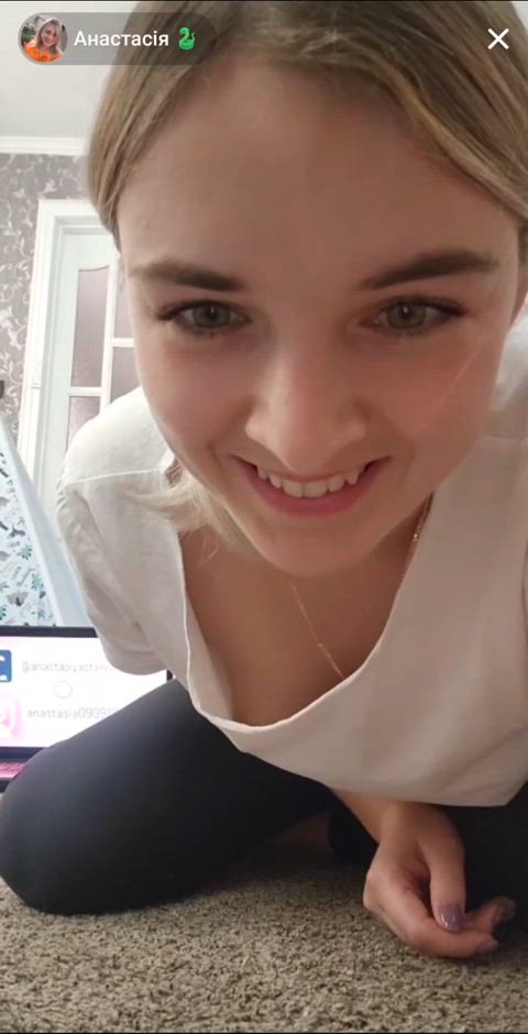 amateur downblouse milf natural tits puffy nipples tiktok tits gif