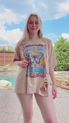 18 years old amateur blonde onlyfans solo strip teen tiktok gif