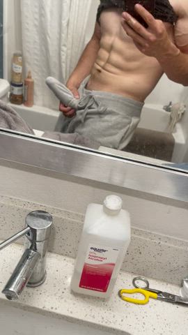 If you caught me no underwear in the grey sweat pants wyd ???