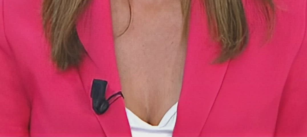 boobs busty cleavage public solo tease tits r/titsworship gif