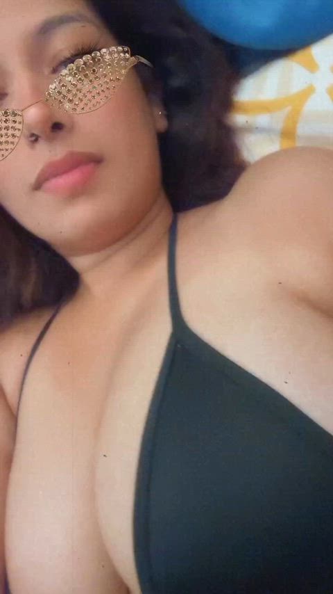 bikini sideboob tits gif