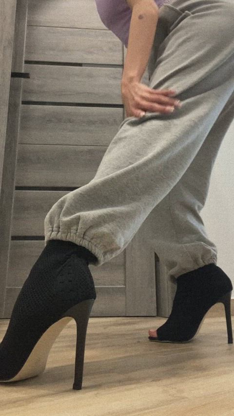 ass big ass dancing gif