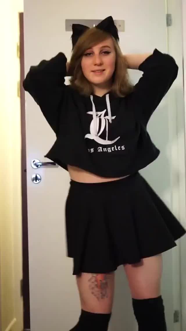 Dance with surprise. 19 y.o. BabycatZoey (gif)