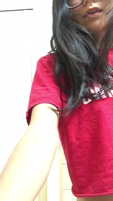 Filthy Girl Pees Her Pants and Proceeds to Fuck both of her Holes