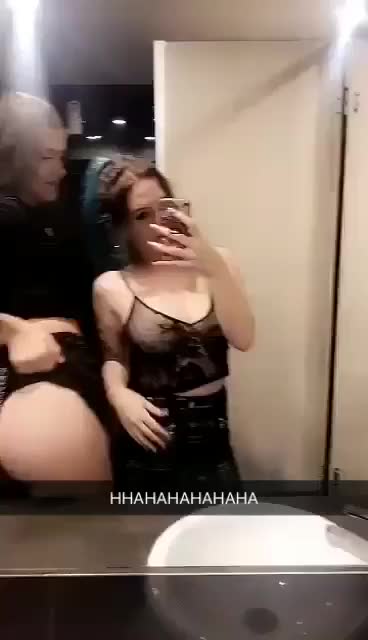 Flashing in public danaxxdiamond snapchat