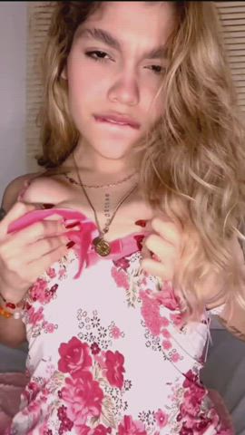 amateur cute extra small latina natural tits onlyfans petite small nipples small