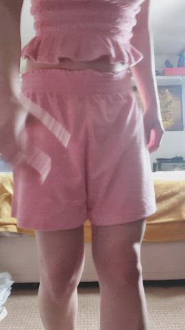 Felt really cute in this. The cage is good too, but without someone in control I