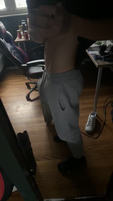 I need to fuck 😖