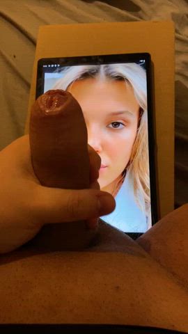 Chubby goonertributing for feed +++tongues and pawgs kik chubdaddy0