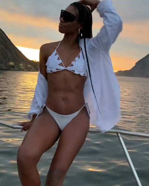 ass bikini brazilian celebrity dancing ebony sexy tits latinas gif