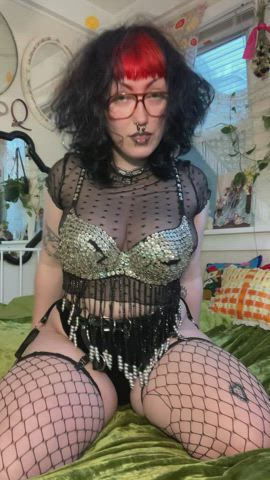 Here’s a double titty reveal for you!