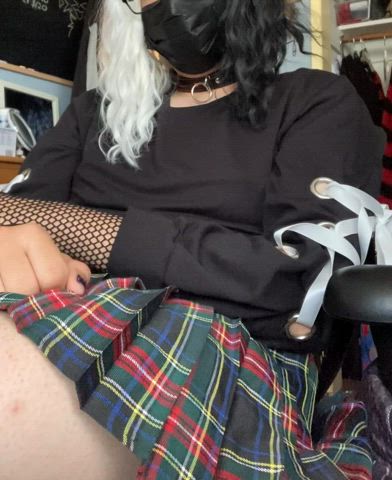 Pull my panties to the side~