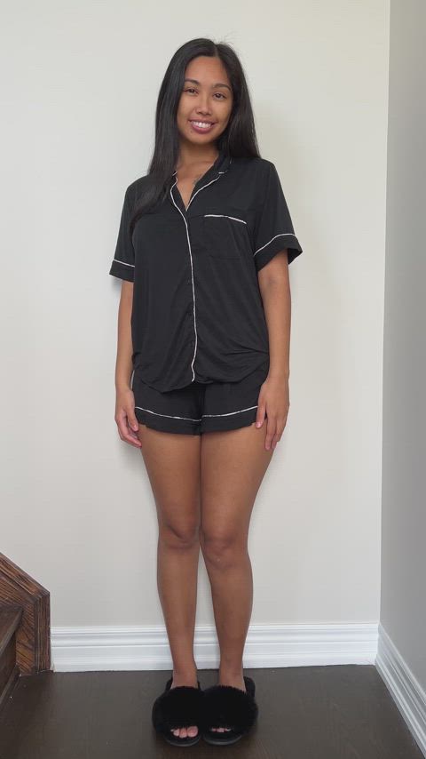Can I be your first filipina fuck? 