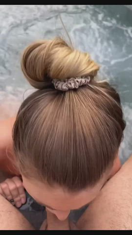 Hot tub cutie