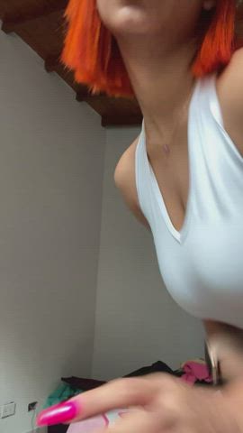 Do you want to take off or pull to the side?[18F]