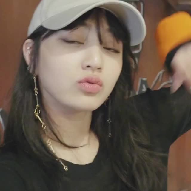 Twice Jihyo - MLB 2
