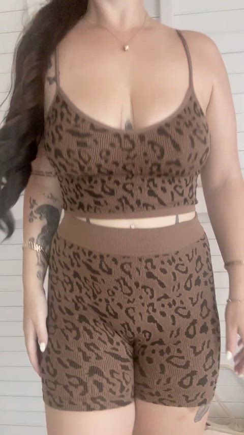 big tits body boobs tits gif
