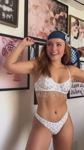Brazilian Celebrity Dancing Teen TikTok gif