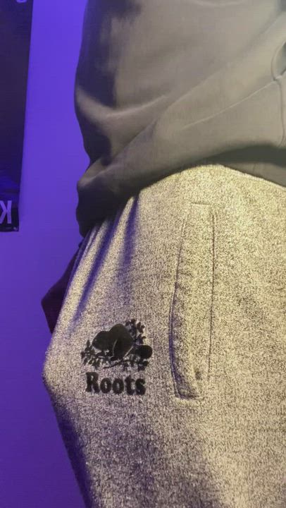 Sundays = Grey sweats