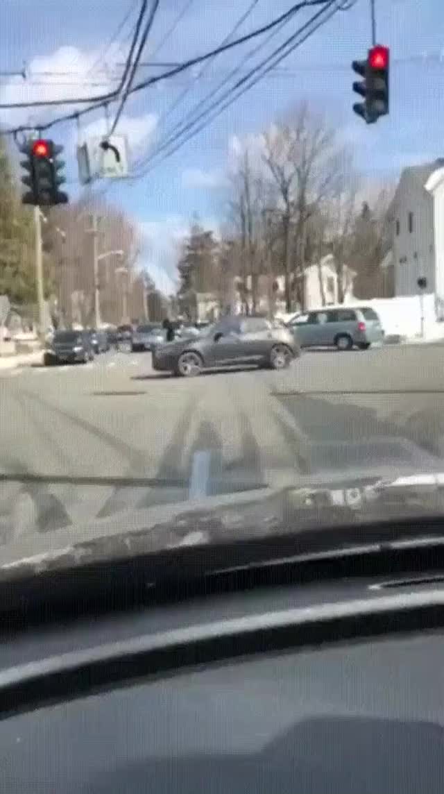 QUANDO VOCÊ E SEUS AMIGOS RESOLVEM DIVIDIR O UBER E NÃO AVISAM O MOTORISTA