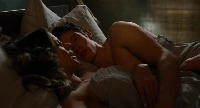 kate beckinsale gif