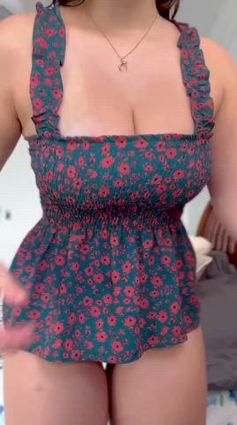 I think you'll love the way my boobs bounce (19f)