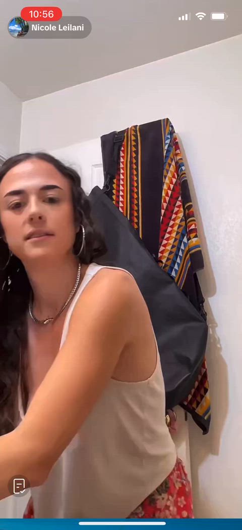 amateur downblouse huge tits milf natural tits tiktok tits gif