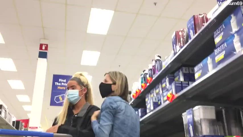 amateur big ass blonde booty candid pawg public teen gif