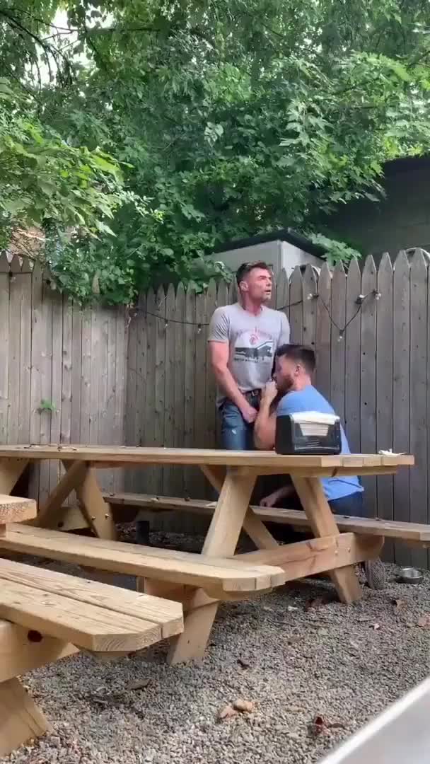gaycruise - Backyard Brojob @gBrosGoneWild