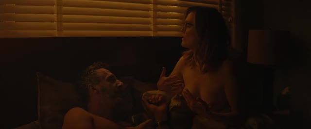 vlc-record-2019-05-21-21h17m01s-Gloria.Bell.2018.720p.WEBRip.x264-[YTS.AM].mp4-