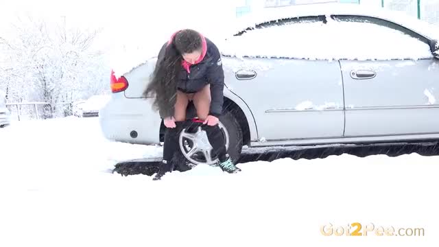 peeinginasnowstorm