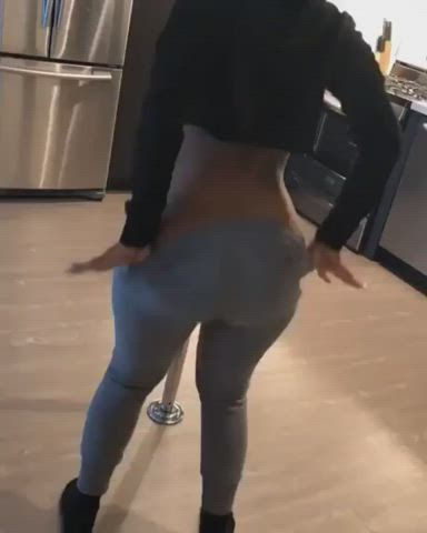 Big Ass Ebony Twerking gif