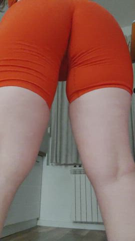 Get comfortable and behold my booty