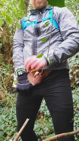 31M France. Who wants to fuck outdoors?