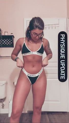Latina bikini bubble butt