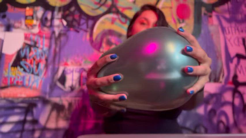 ballons balloons fetish gif