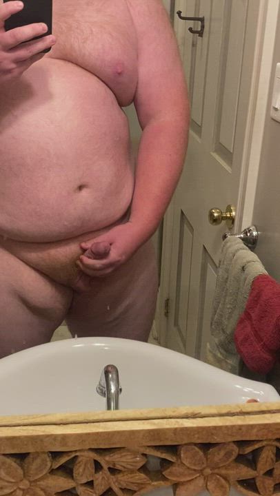 Haven’t cum in days. Message me if you want to change that ;)