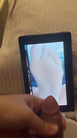 Teen feet cum tribute