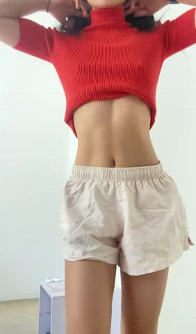 Putting on a show for you [gif]