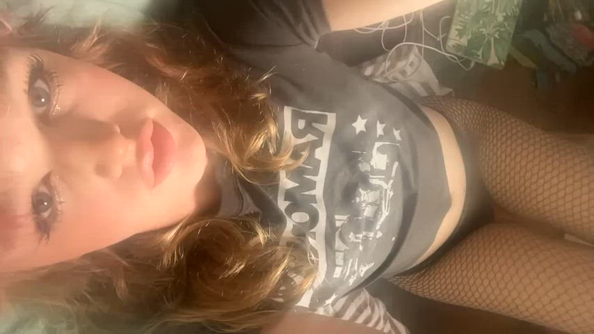 Got i want someone to touch meeee