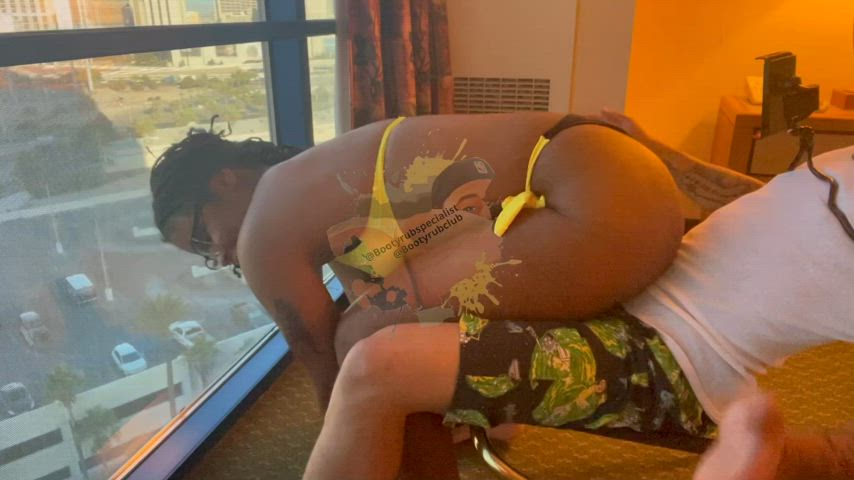 Figured out what this strap chair thing is for