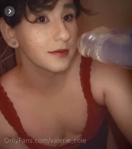 I think this dildo is too big. :(