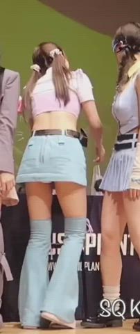 celebrity korean upskirt gif