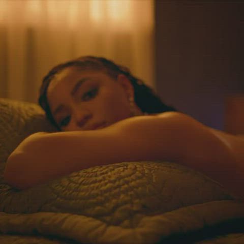 Ebony Solo Summer Breeze gif