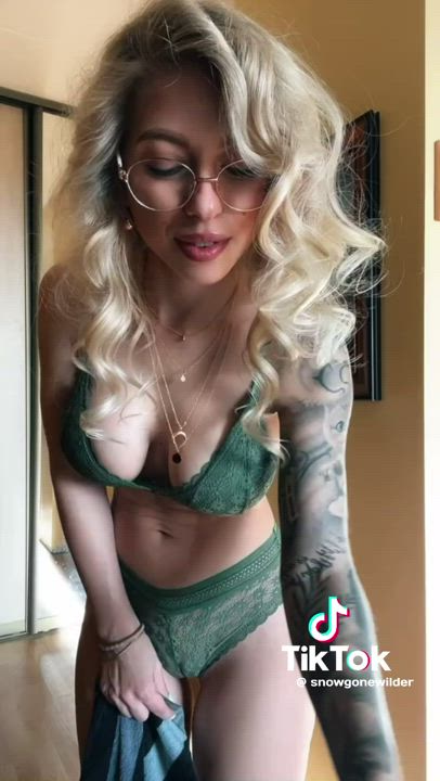 Big Tits Naked TikTok Porn GIF by khrystalsnowww