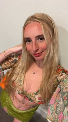 ass big ass blonde gif