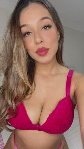 ass latina shaking gif