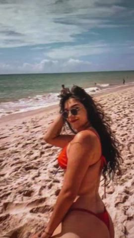 Cum on her